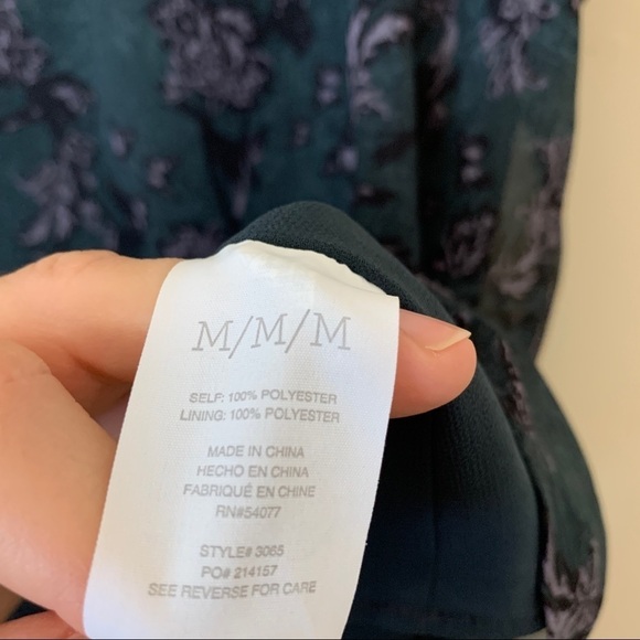 CAbi Evermore Floral Blouse #3065 size M - Picture 6 of 6